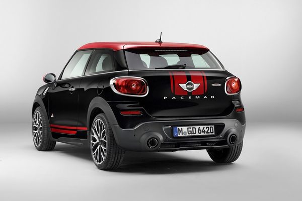 MINI назвал цены на «заряженный» Paceman JCW