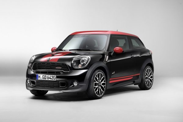 MINI назвал цены на «заряженный» Paceman JCW