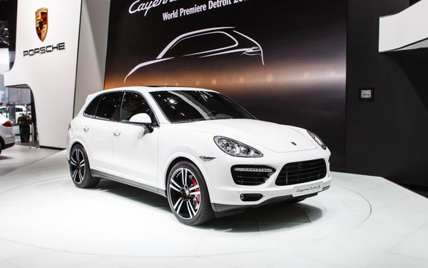 Porsche Cayenne Turbo S дебютировал в Детройте