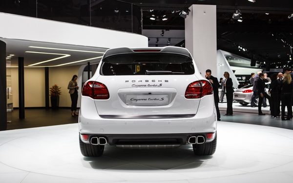 Porsche Cayenne Turbo S дебютировал в Детройте