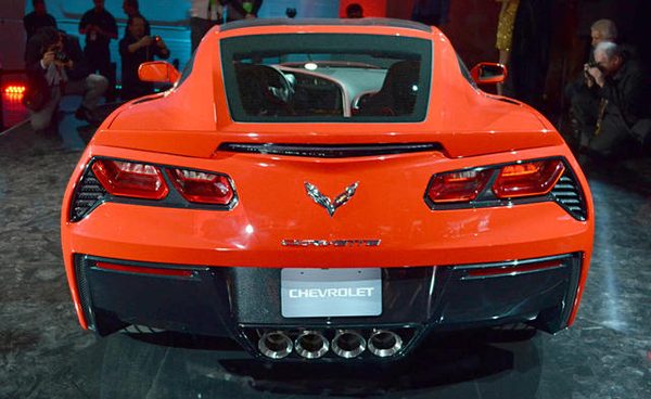 Первый Chevrolet Corvette C7 продан за 1 050 000$
