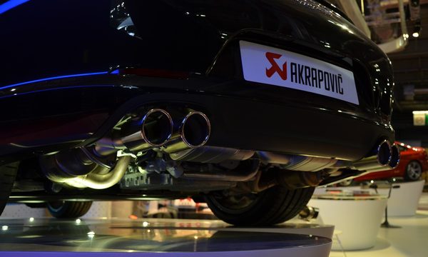 Akrapovic выпустил выхлоп для Porsche 911 Carrera