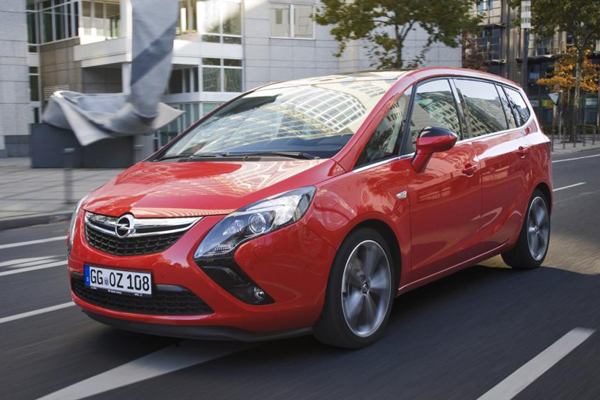 Opel выпустил «заряженный» Zafira Tourer BiTurbo 