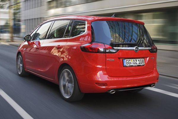 Opel выпустил «заряженный» Zafira Tourer BiTurbo 