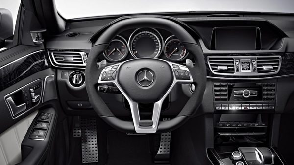 Mercedes-Benz объявил цены на E63 AMG S-Model