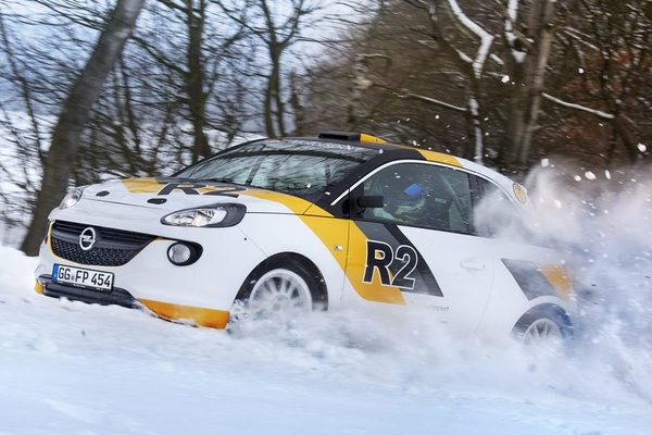 Opel привезет болид Adam R2 Concept в Женеву