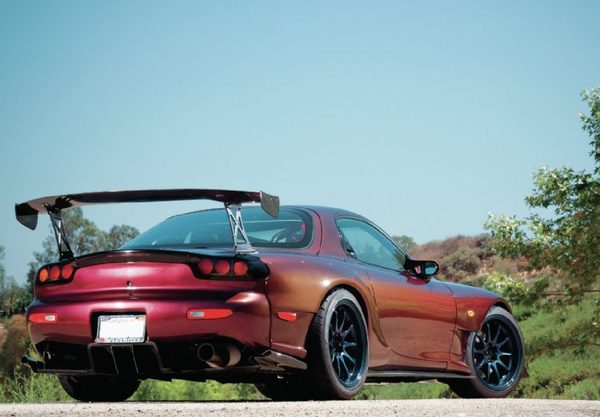 Mazda RX-7 1994 года мощностью 310 л. с.