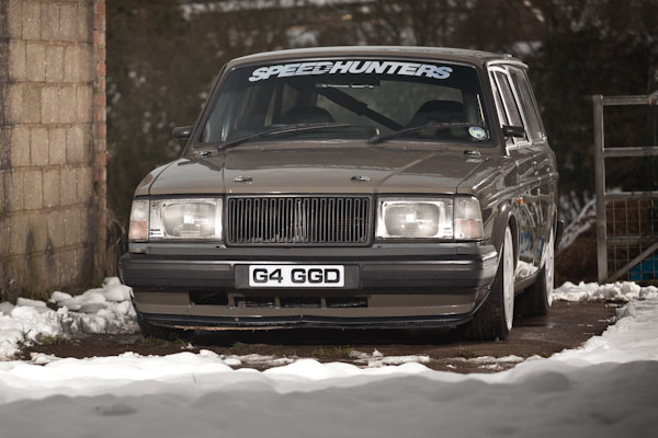 Фургон Volvo 245 GLT превратили в дрифт-кар