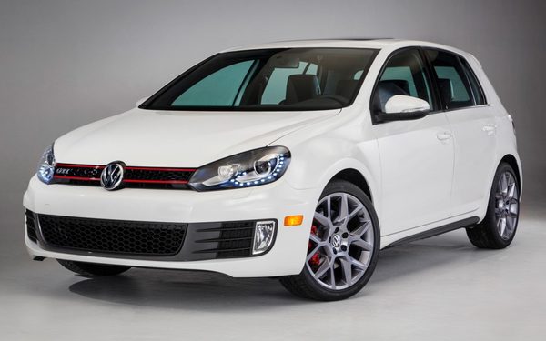 Volkswagen представил спецверсии Golf VII в Чикаго