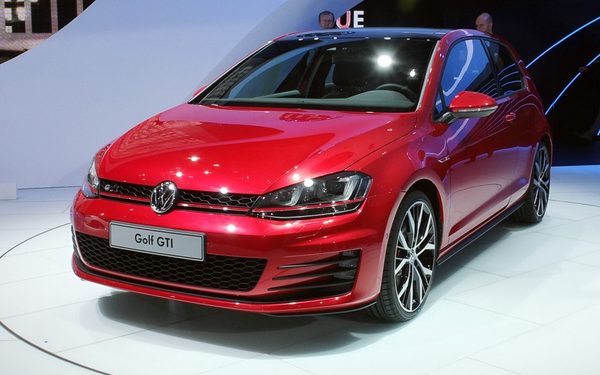 Volkswagen представил спецверсии Golf VII в Чикаго