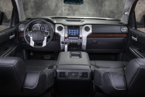 Toyota Tundra 2014 дебютировала в Чикаго 