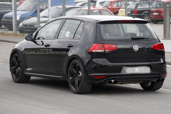 Volkswagen Golf R 2014 станет мощнее на 16 л. с.