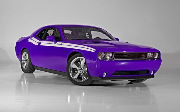 Dodge Challenger получил два новых цвета 