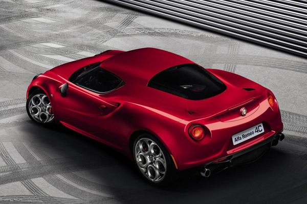 Alfa Romeo 4C - первые снимки серийной модели