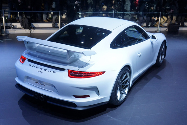 В Женеве дебютировал новый Porsche 911 GT3 (991)