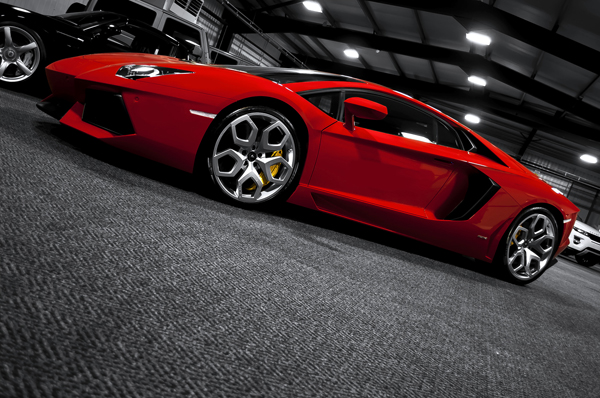 A. Kahn Design освежил Lamborghini Aventador 