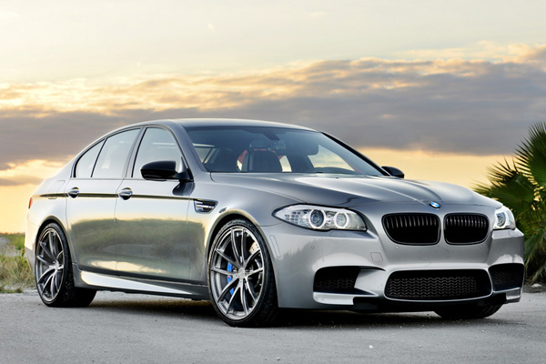 BMW M5 (F10) в тюнинге Velos Designwerks