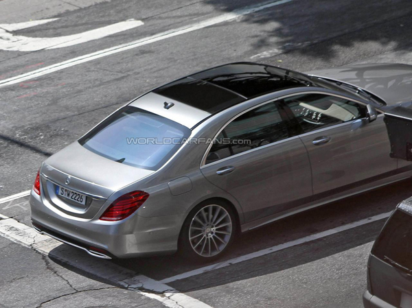 Новый Mercedes S-Class вновь замечен шпионами
