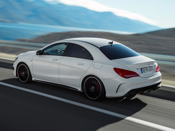 Mercedes-Benz показал внешность CLA 45 AMG