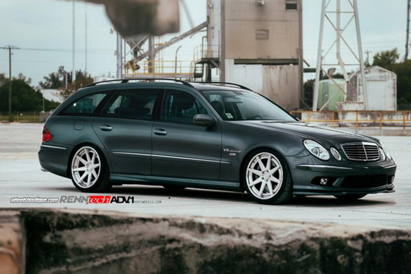 Mercedes-Benz E55 AMG от RENNtech и ADV1 Wheels