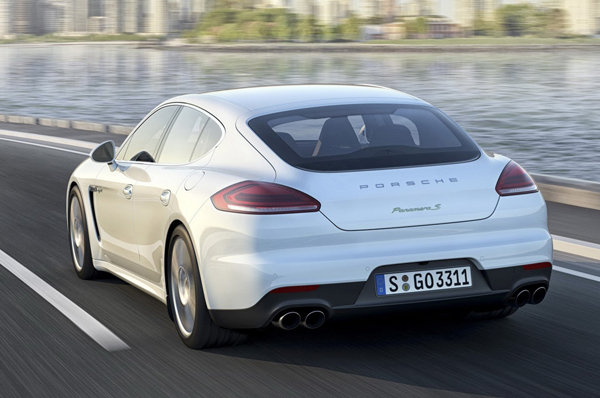 Porsche Panamera 2014 - первые сведения и фото