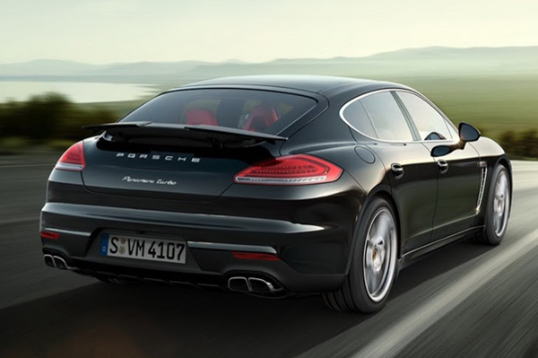 Porsche рассекретил обновленную Panamera 2014