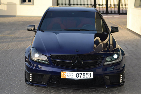 Уникальный Mercedes C63 AMG в тюнинге Brabus