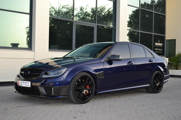 Уникальный Mercedes C63 AMG в тюнинге Brabus