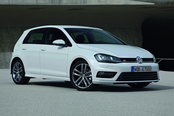 Volkswagen Golf VII обзавелся спорт-пакетом R-Line