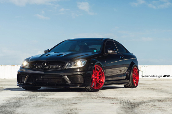 Mercedes-Benz C63 AMG от ADV.1 и Mode Carbon 