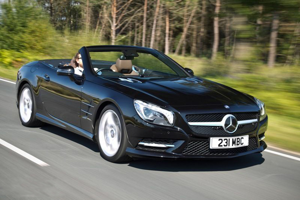 Mercedes SL350 и SL500 получили пакет AMG Sport