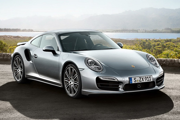 Porsche анонсировал спорткары 911 Turbo и Turbo S
