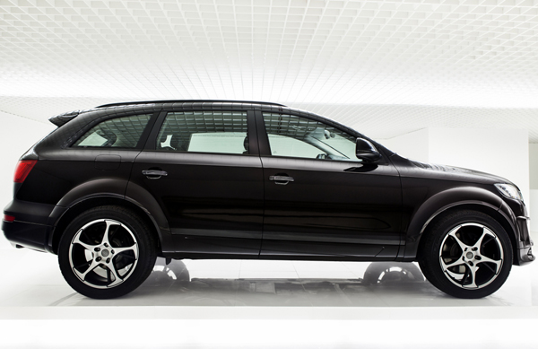 Audi Q7 Sport quattro оценили в 2 999 000 рублей