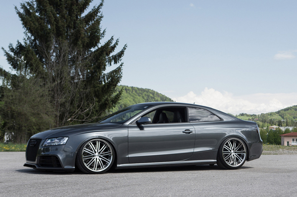 Лоурайдер Audi RS5 Coupe от Vossen Wheels