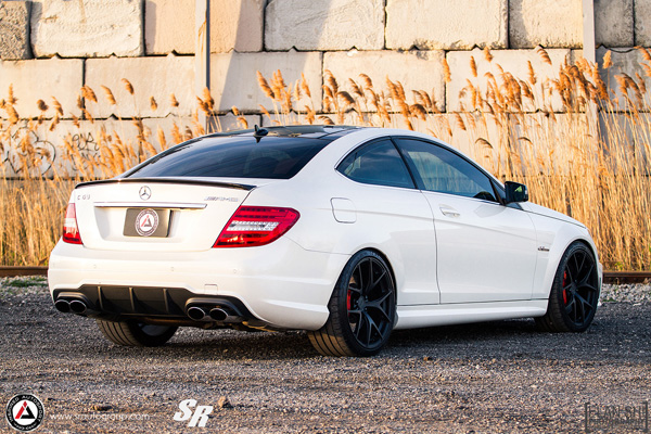 Mercedes C63 AMG от Inspired Autosport и SR Auto 