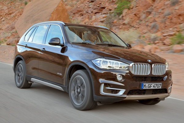 BMW официально представил X5 третьего поколения