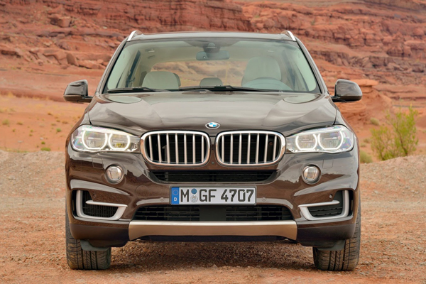 BMW официально представил X5 третьего поколения