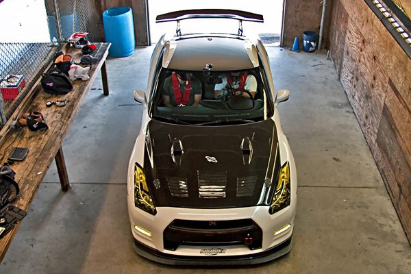 Болид ClubSport GTR USE от Switzer Performance