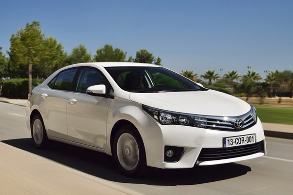 Toyota Corolla 2014 - новые данные и свежие фото 