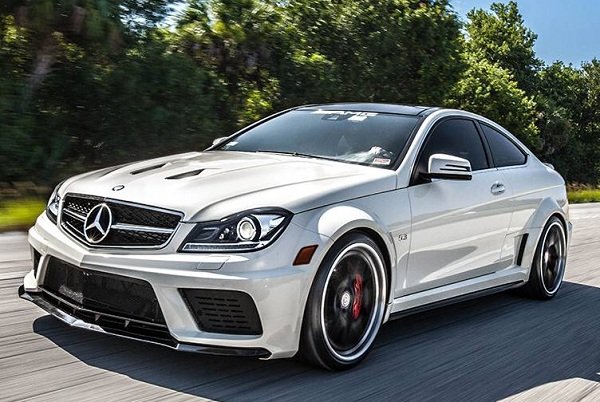 Трио Mercedes C63 AMG Black Series от Mode Carbon