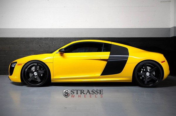 Audi R8 V10 Plus на дисках Strasse Wheels