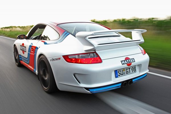 Cam Shaft одел Porsche 911 GT3 в гоночную ливрею