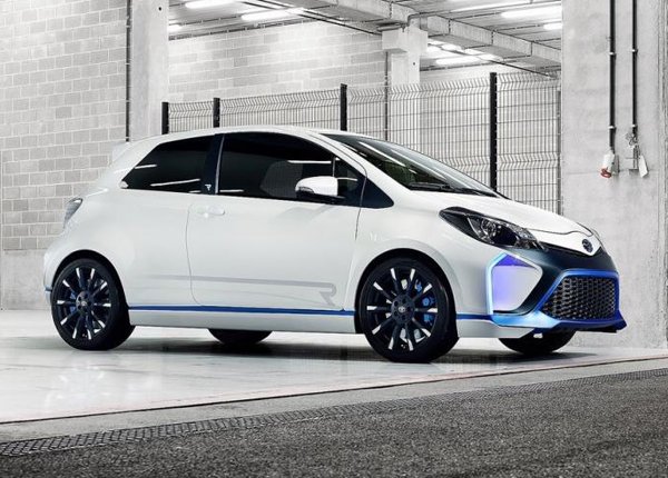 Yaris-R - гибридный «горячий» хэтбек от Toyota