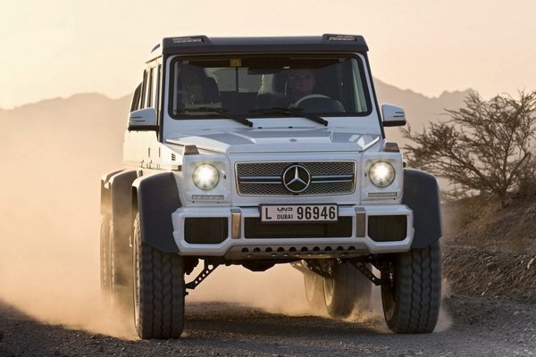 Mercedes-Benz объявил стоимость G63 AMG 6x6 