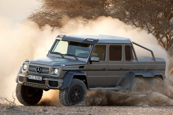 Mercedes-Benz объявил стоимость G63 AMG 6x6 