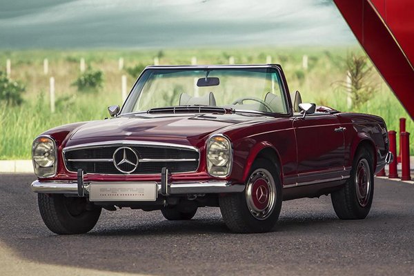 Overdrive восстановил Mercedes 280SL 1971 года