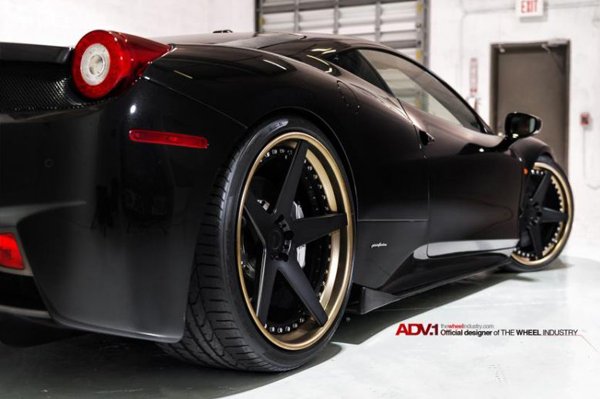 Ferrari 458 Italia на дисках ADV.1 Wheels