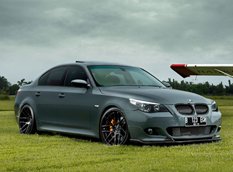 BMW 530i (E60) стилизованный под M5