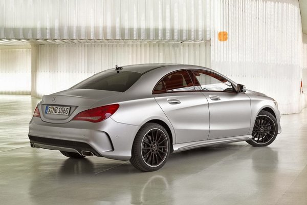 Mercedes расширил линейку компактного купе CLA 