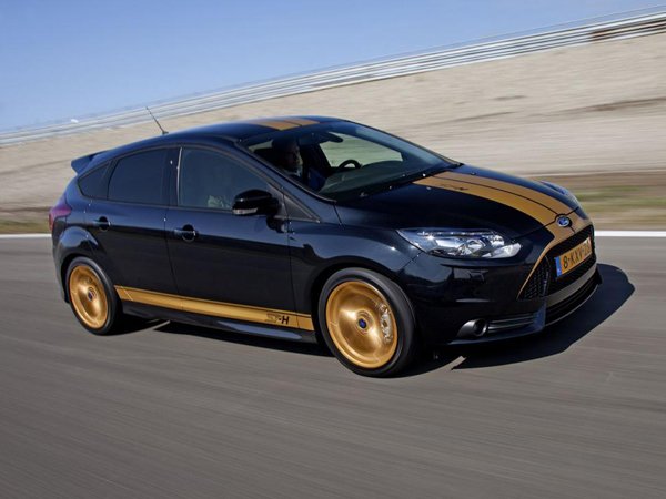 Ford Focus ST-H от компании Hertz 